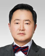 John Y. Kim, MD, plastic surgeon in Chicago